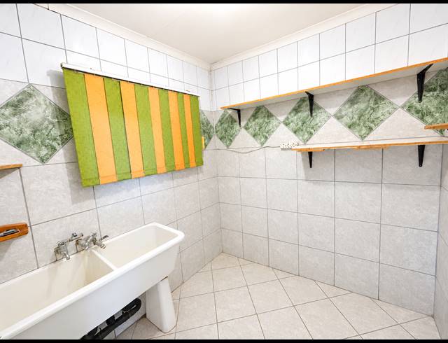 3 BEDROOM HOUSE TO LET IN ZUURFONTEIN